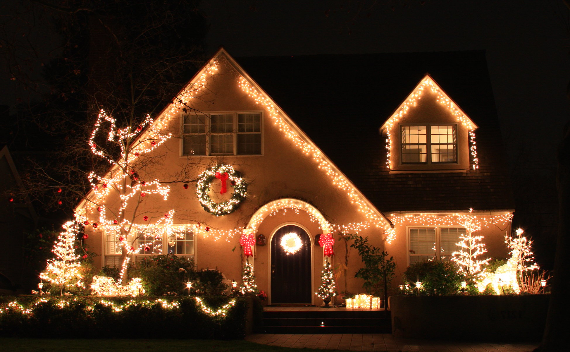 COMPETITION CLOSED: Melton Learning Directory Christmas Lights Competition